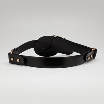 MARC JACOBS, a black leather belt with gold colored hardwear.