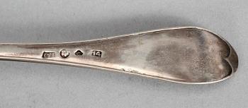 STRÖSKEDAR, 2 st, silver, bla Johan P Grönvall, Stockholm 1810 resp Carl Fredrik Jonssén, Uddevalla 1838. Tot ca 89 g.