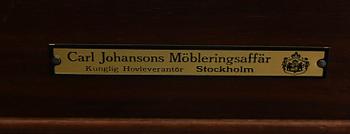 SIDEBOARD, Carl Johanssons Möbleringsaffär, Stockholm, 1900-talets första hälft.