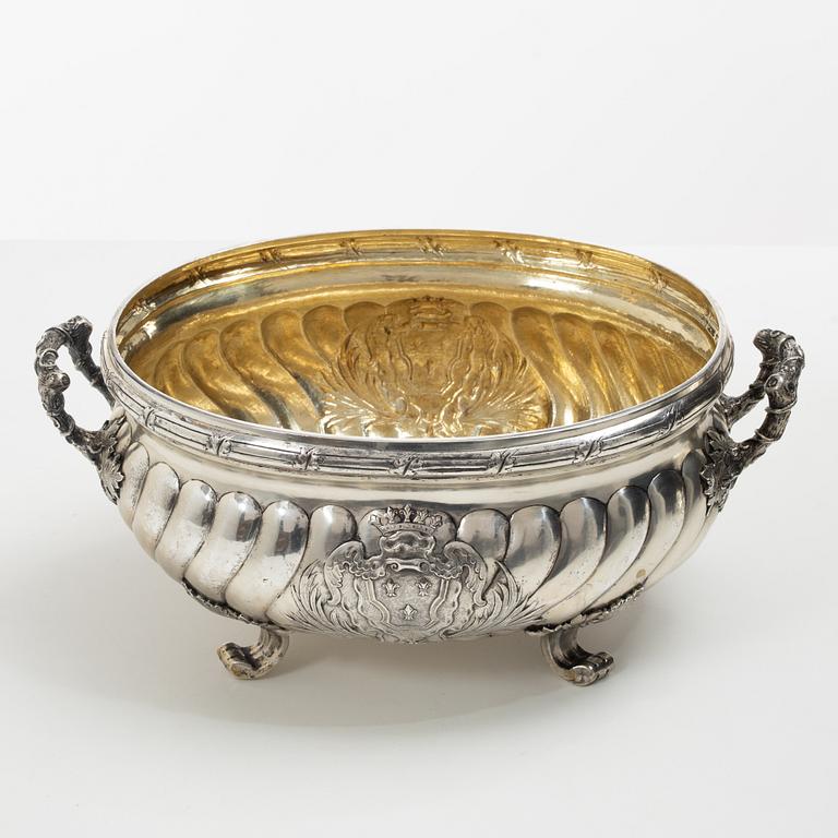 Terrin med lock, silver, Frankrike, omkring år 1900.