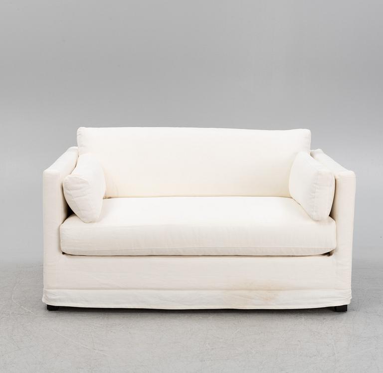 A 'Bloomsbury' sofa / loveseat, Slettvoll, Norway 21st century.