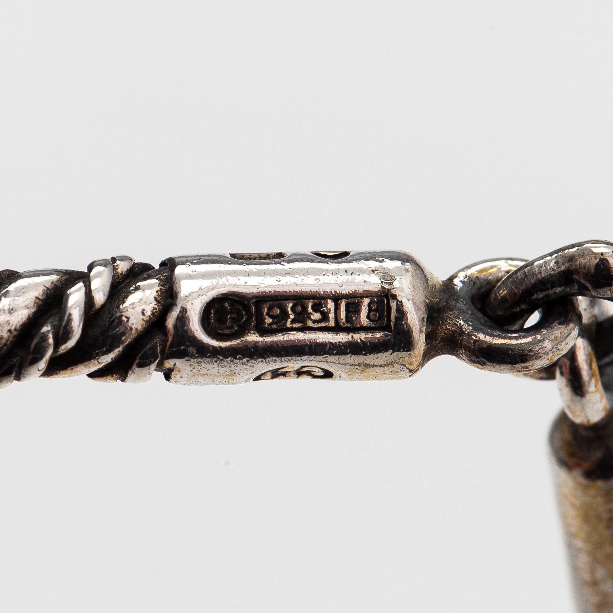 Halsband, ring och armband, silver. Helsingfors 1980-90-tal.