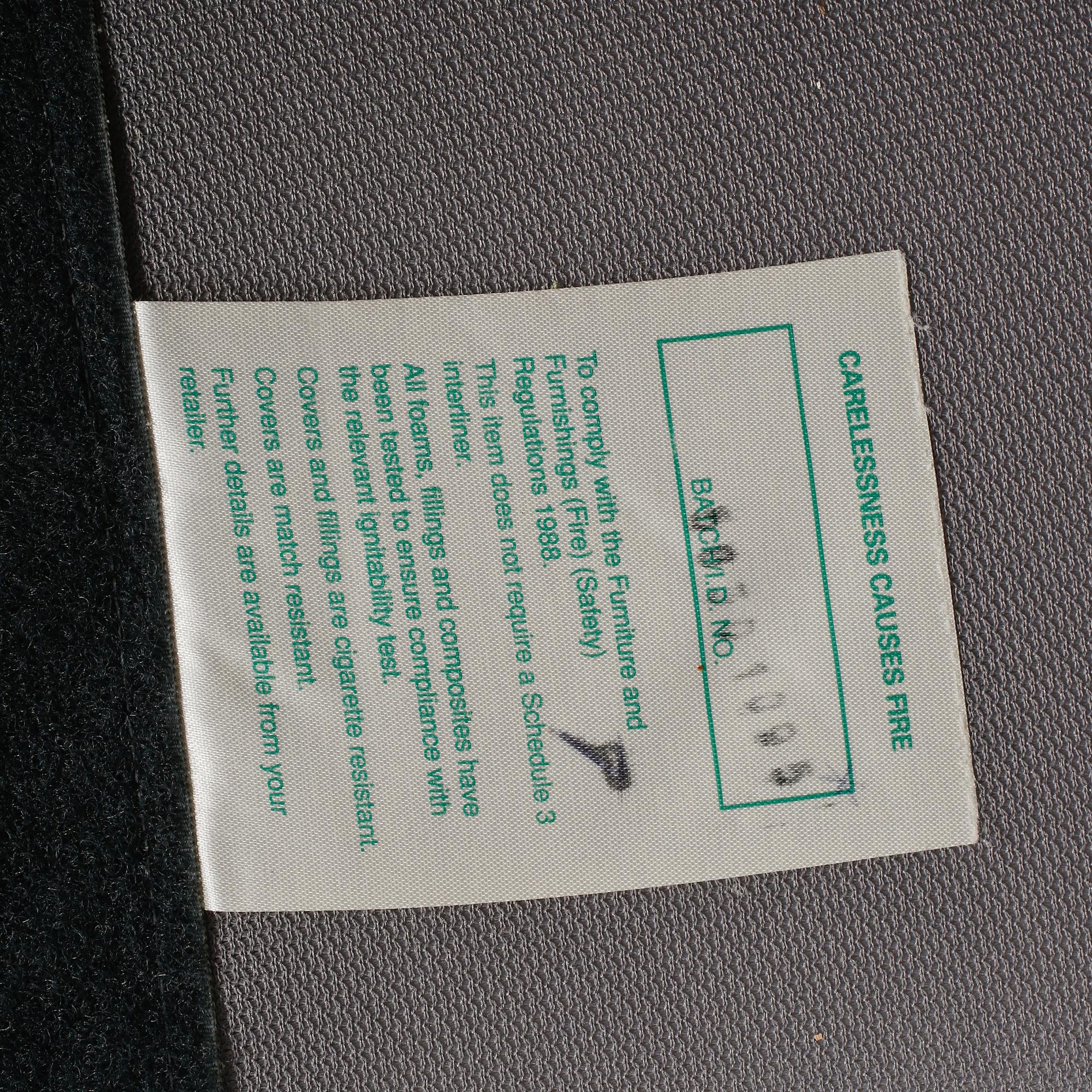 ÖRONLAPPSFÅTÖLJ, 1900-talets fjärde kvartal.