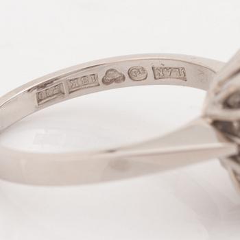 Sapphire and eight cut diamond ring. Evert Lindberg, Göteborg, 1980.