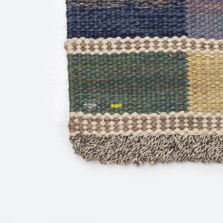 Märta Måås-Fjetterström, matta "Blå taggen", rölakan, ca 354 x 251 cm, signerad AB MMF.