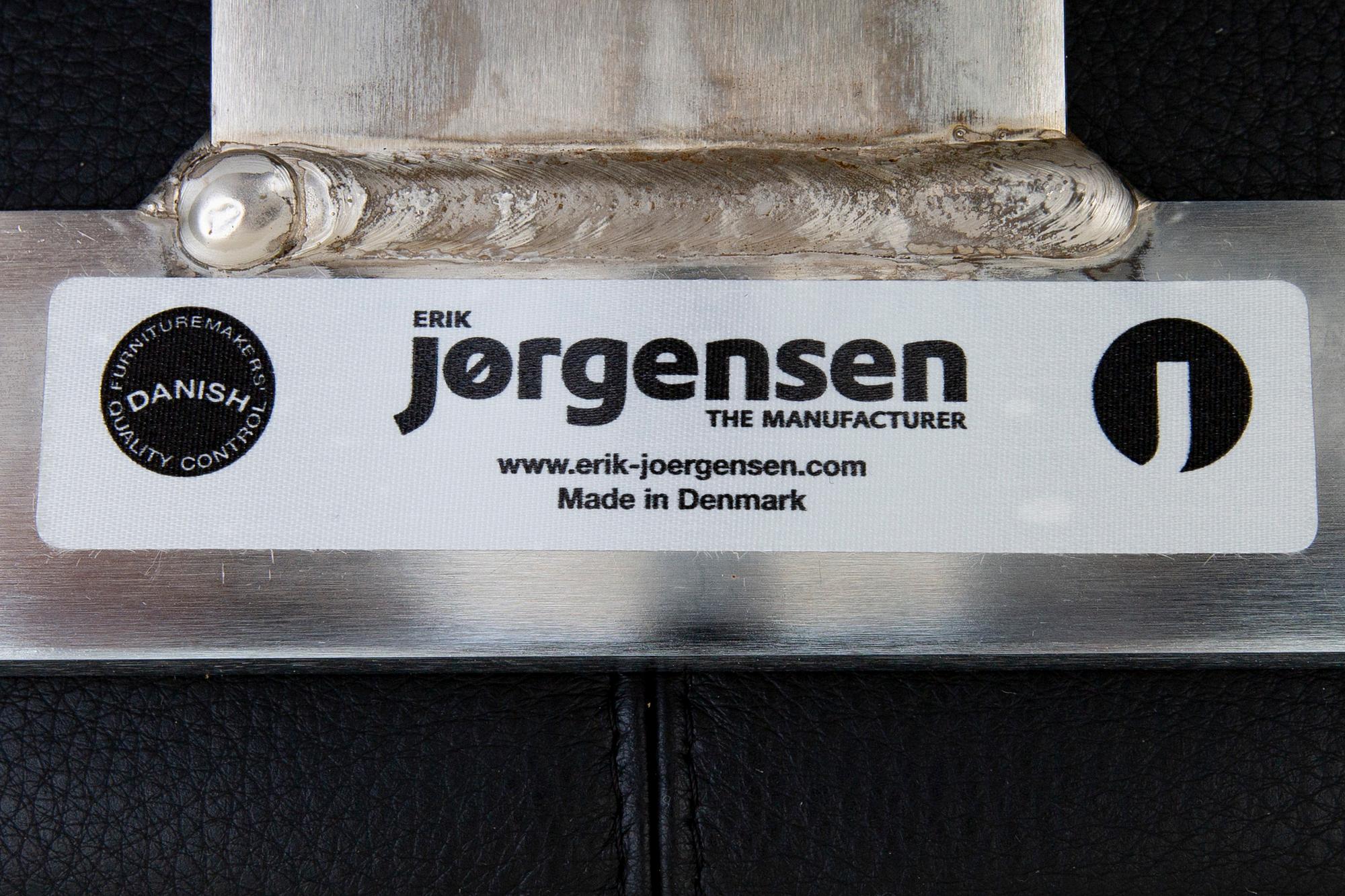 Poul Volther, fåtölj, "Corona EJ 5", Erik Jørgensen, Danmark, 2000-tal.