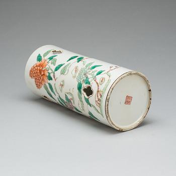 PERUKVAS, porslin Kina, 1900-tal.
