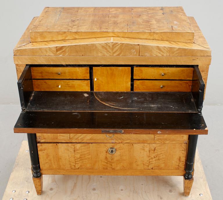 SKRIVBYRÅ, Karl-Johan, 1800-talets första hälft.