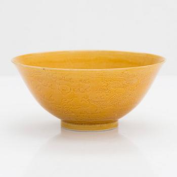Skål, porslin. Qingdynastin, med Guangxus märke och period (1875-1908).