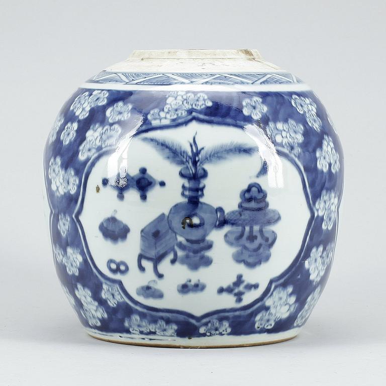 BOJAN, porslin, Kangxi-stil, Kina, sent 1800-tal.