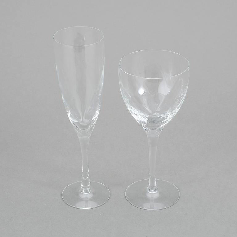 GLASSERVIS, 31 delar, "Chateau", Bertil Vallien, Kosta Boda.