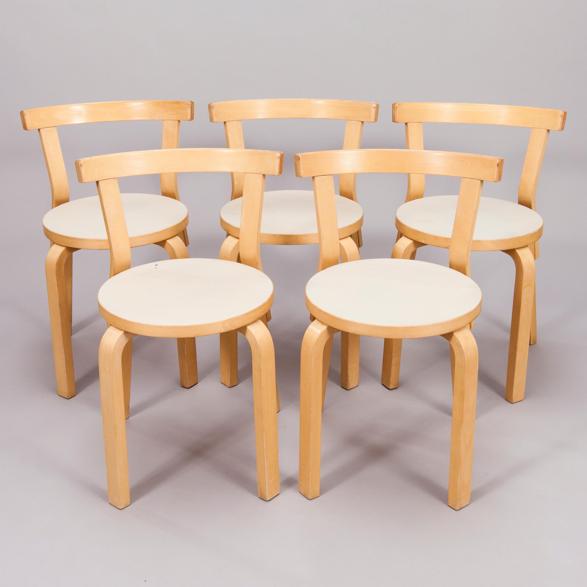 ALVAR AALTO, tuoleja, 5 kpl, malli 68, Artek, 1900-luvun loppu.