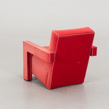 A GERRIT T RIETVELD "UTRECHT" ARMCHAIR.