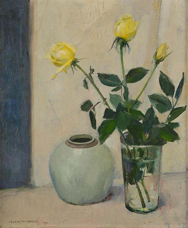 Olle Hjortzberg, Yellow roses in a glass vase.