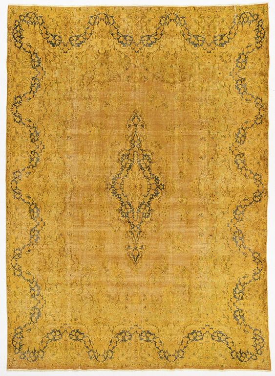 Rug, so-called vintage, approx. 412 x 300 cm.