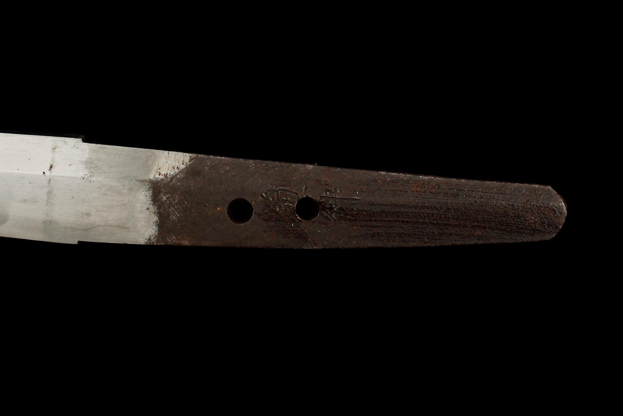 JAPANSKT SVÄRD, stål, sign Kanenaka, period Muromachi/ Momoyama (1392-1615).