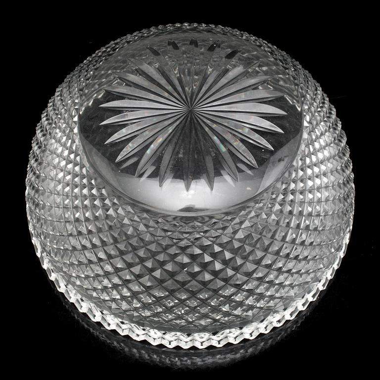 An Anglo-Irish glass bowl, 19th Century, Empire.