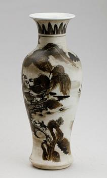 VAS, porslin, Kina, Kang Hsi-stil, sannolikt 1900-tal.