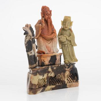 Tre figurer, täljsten, Kina, 1900-tal.