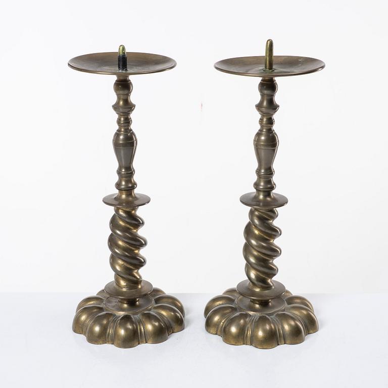 Ljusstakar ett par, barockstil, 1900-talets första hälft..