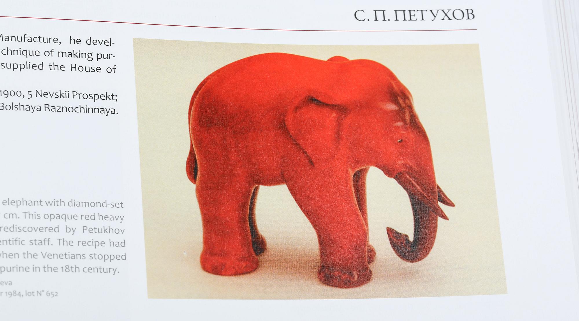 "FABERGÉ, A COMPREHENSIVE REFERENCE BOOK", Tatiana F. Fabergé, Valentin V. Skurlov, Eric-Alain Kohler. Genéve 20.