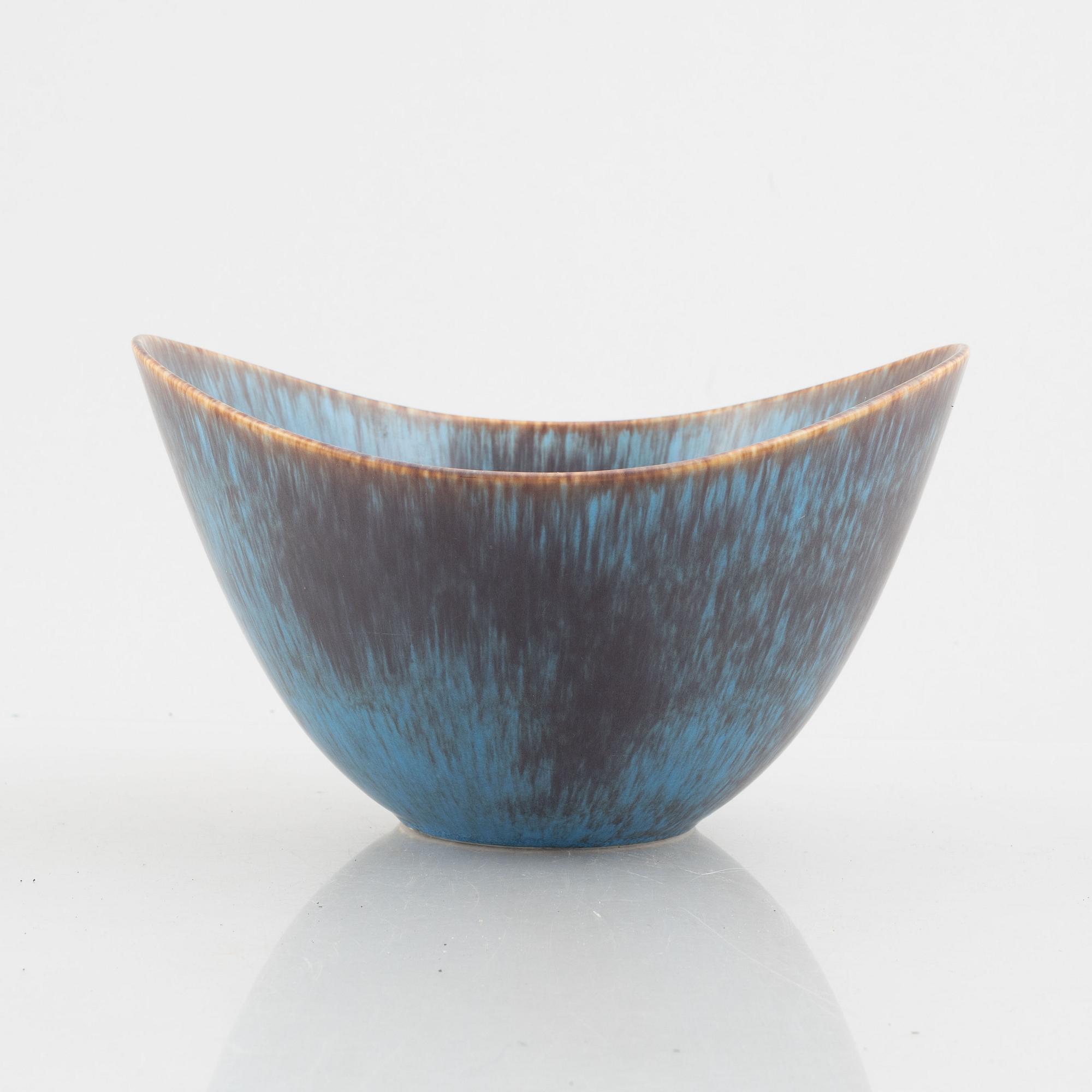 Gunnar Nylund, a model AXK stoneware bowl, Rörstrand.