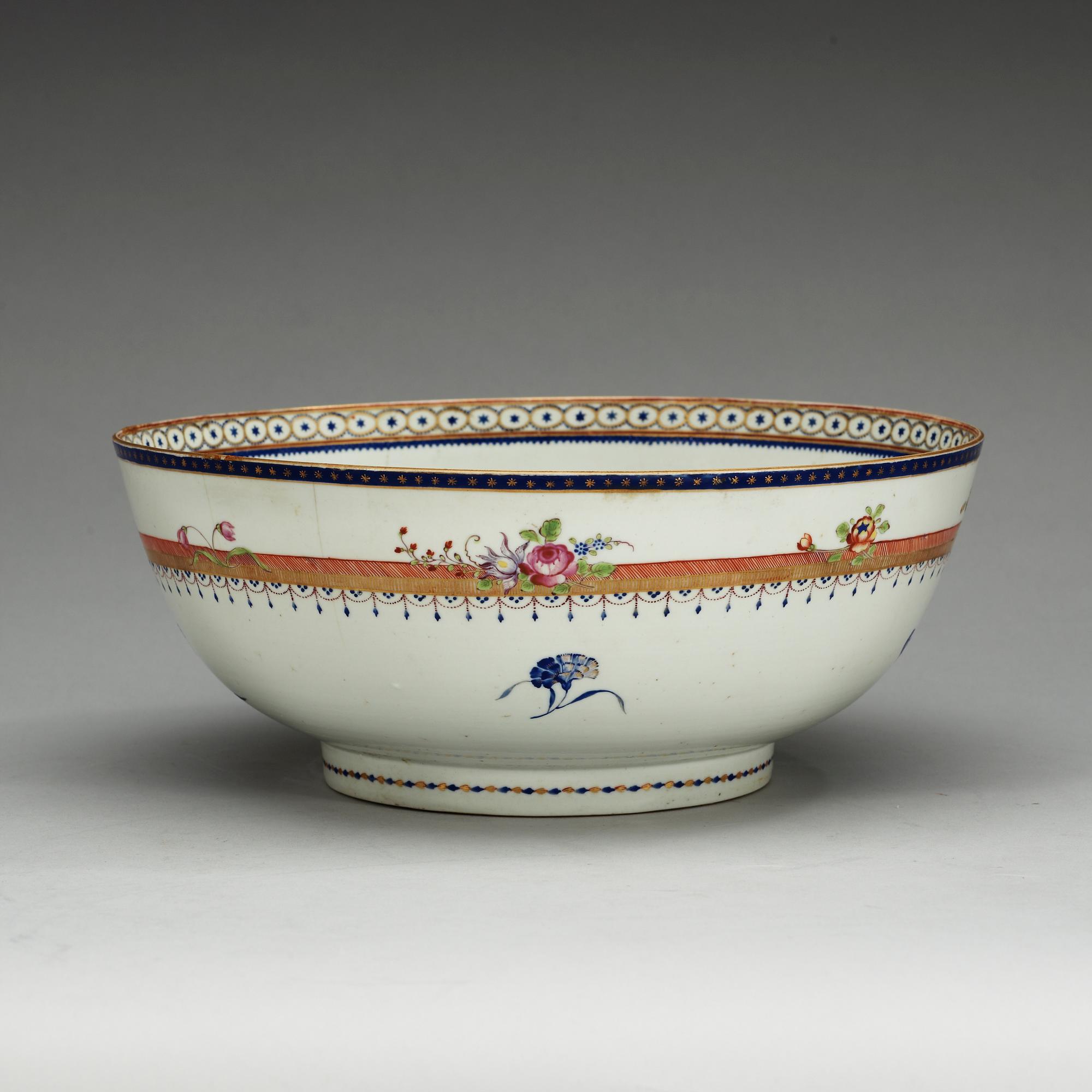 A famille rose punch bowl, Qing dynasty, Qianlong (1736-95).