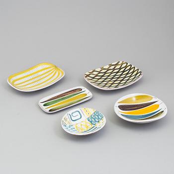 STIG LINDBERG, skålar och fat, 5 st, fajans, Gustavsberg studio 1950-tal.