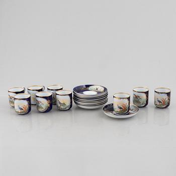 Kaffekoppar med fat, 9 st, porslin, Kuznetsov, Ryssland (1891-1917).