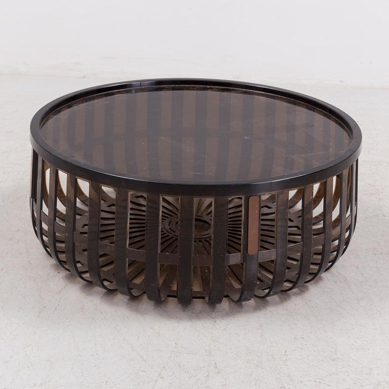 A coffe table "Panier", Ronan and Erwan Bouroullec forr Kartell.