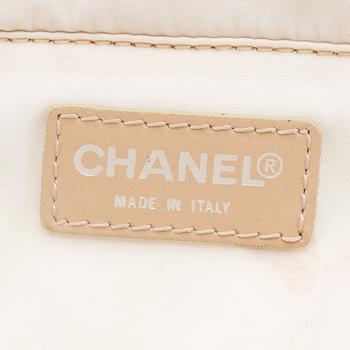 CHANEL,