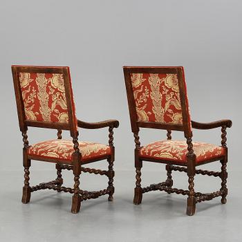 KARMSTOLAR, ett par, barockstil, 1900-talets första hälft.