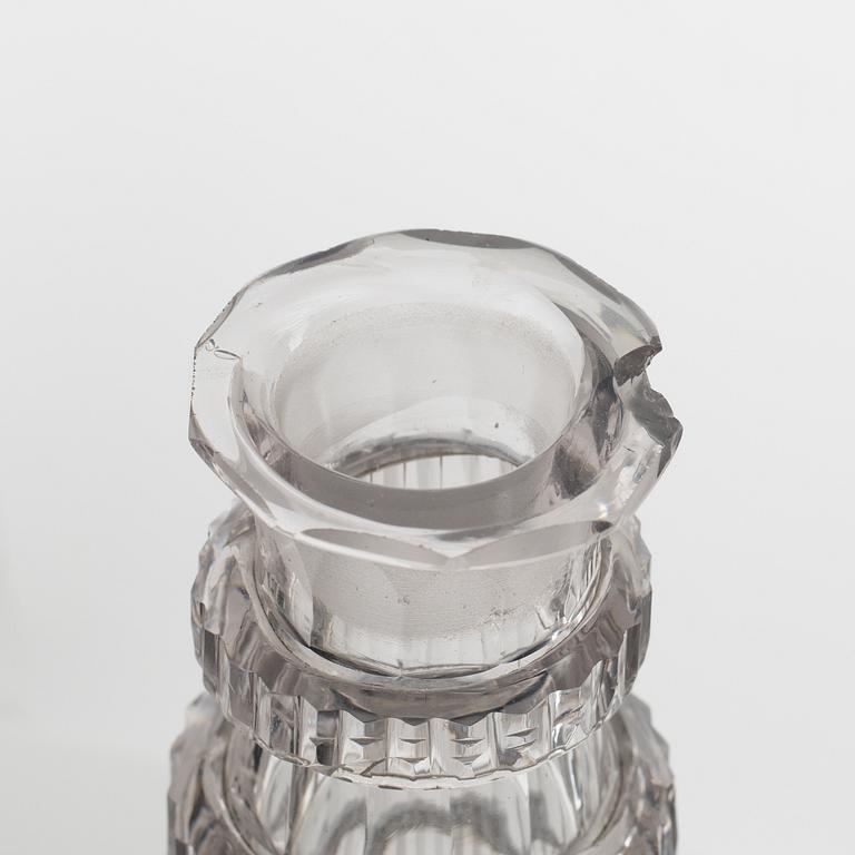 A glass decanter from Reijmyre Glasbruk, 1810s, engraved by Anders Spolander.