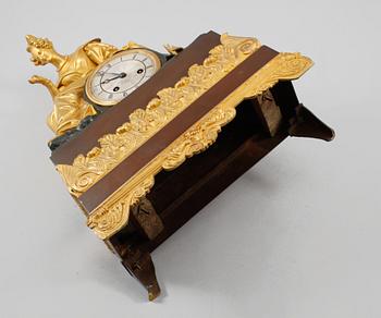 BORDSPENDYL, senempire, Frankrike, omkring 1800-talets mitt.