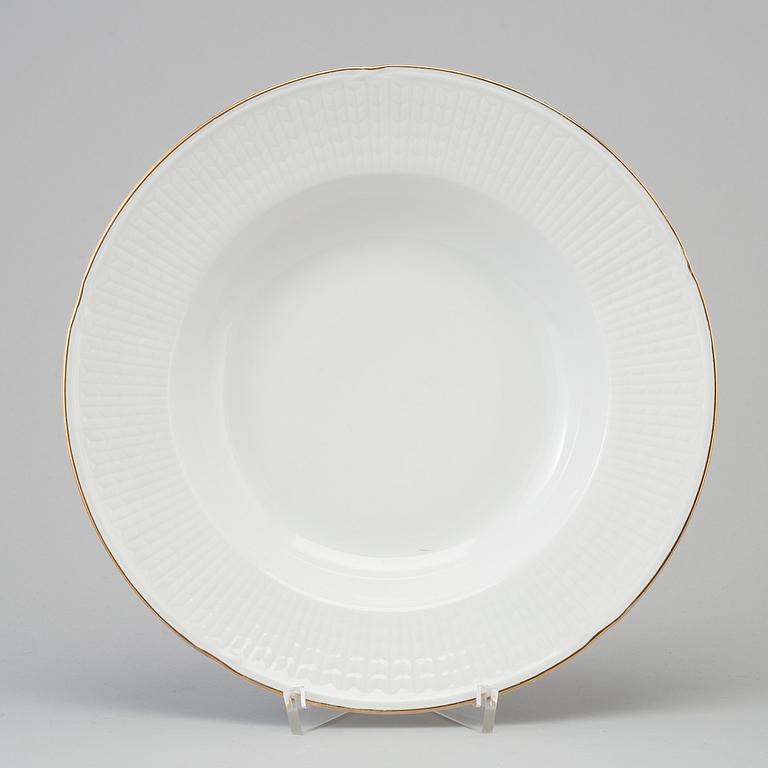 96 pieces of 20th century "Swedish Grace" porcelain service, made by Rörstrand.