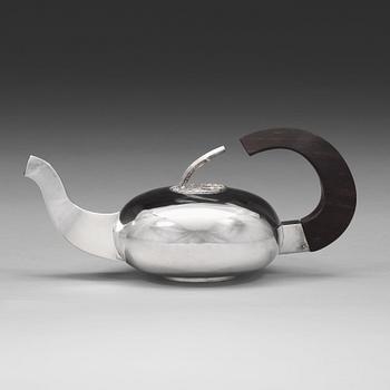 107. Karl-Heinz Sauer, A Karl-Heinz Sauer silver teapot, Västerås, Sweden 1986.