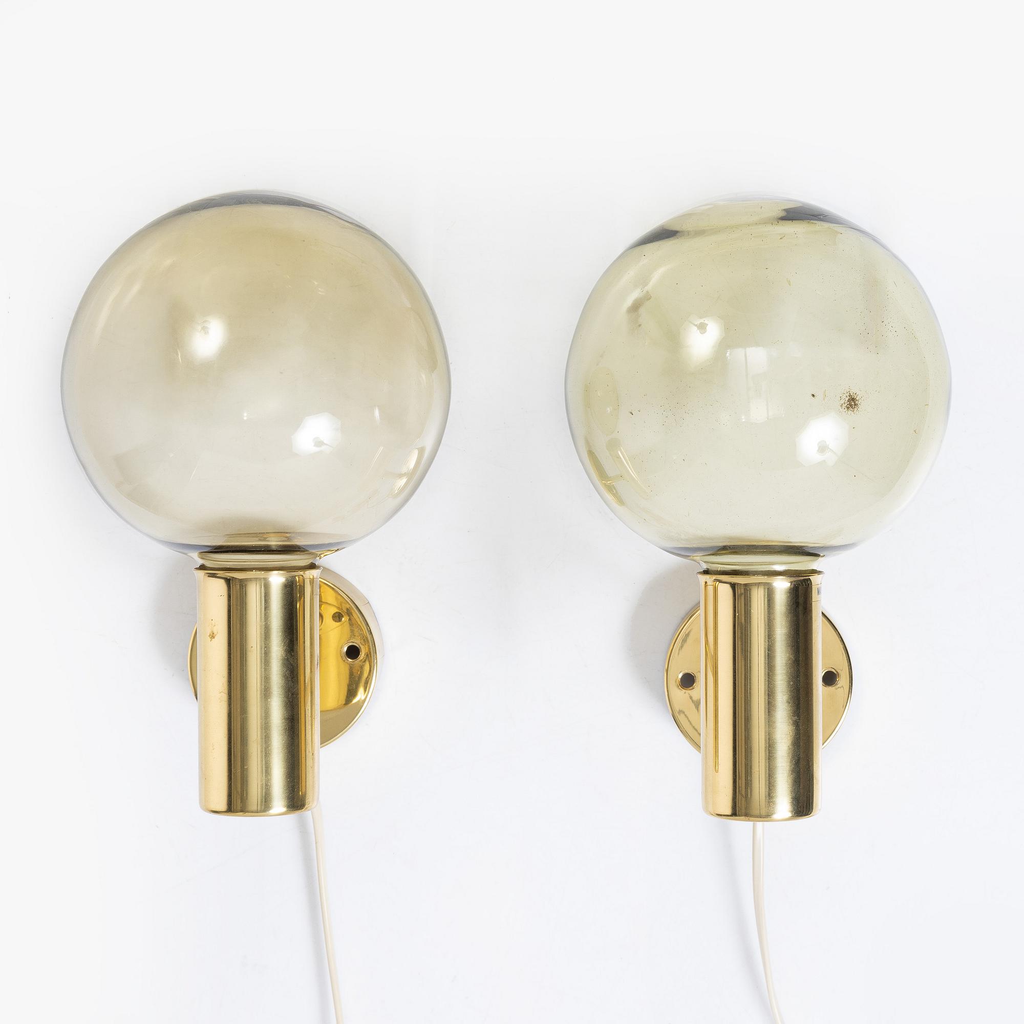 Hans-Agne Jakobsson, a pair of model V149 wall lights, Hans-Agne Jakobsson AB, Sweden, second half of the 20th century.