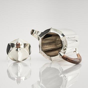 Karl Anderson, a silver coffee- and teaset, 4 pieces, Stockholm, Sweden 1918.