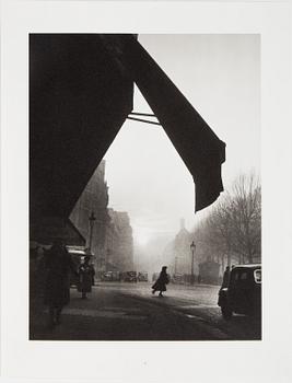 WILLY RONIS, Limited Edition Portfolio with 12 Collotype Plates, signed and numbered 238/290 on the colophon.