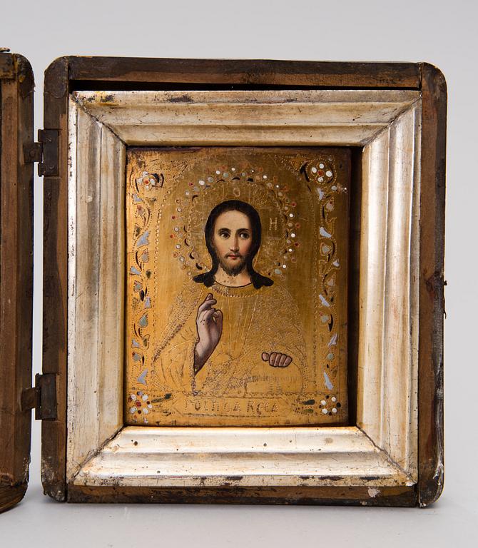 Two early 20th century Russian icons in kiots.