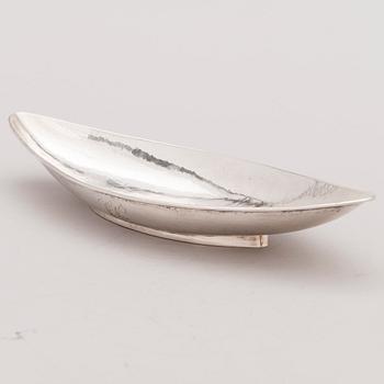 A Finnish silver bowl, mark of Unto Erälampi, Riihimäki 1956.