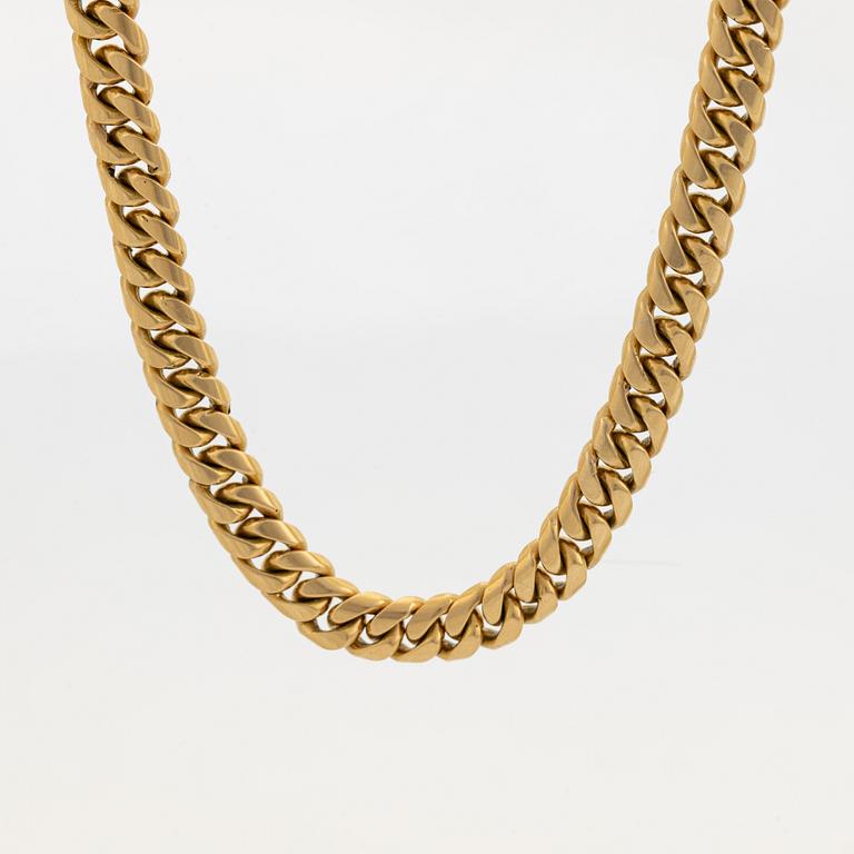 18K gold necklace.