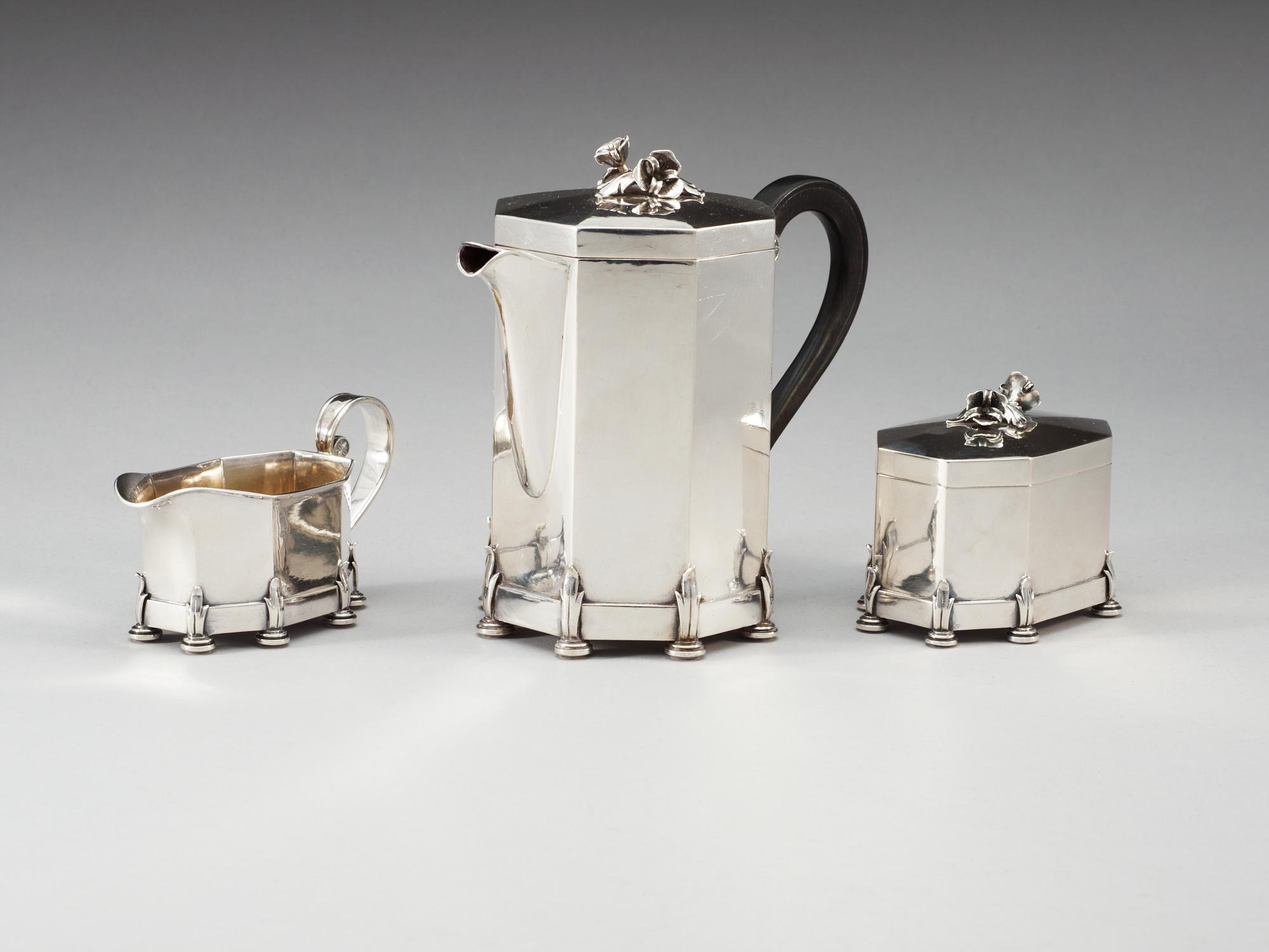 An Atelier Borgila three pieces of silver coffee service, Stockholm 1929.