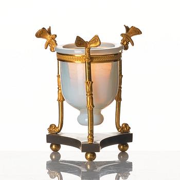 Tripod med skål, Frankrike 1800-talets första del, Empire.