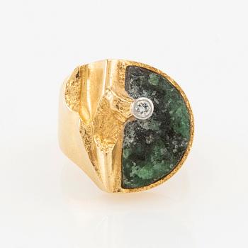 Björn Weckström, Ring "Quebec" 18K red and white gold set with a round brilliant-cut diamond and zoisite, Lapponia 1976.