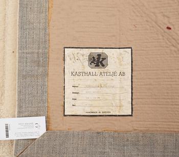 MATTA, 4 delar. Handtuftad i relief. 118,5 x 119 samt tre delar 74,5 x 74 cm var. Berit Woelfer, Kasthall Ateljé AB.