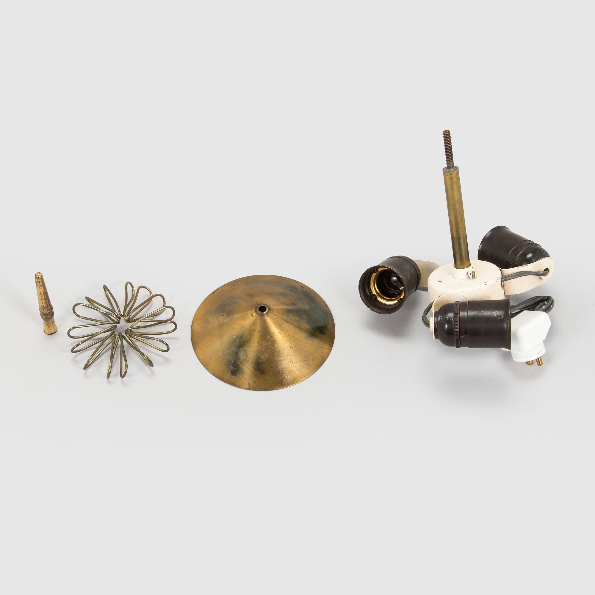 Paavo Tynell, a mid-20th century ceiling lamp / ceiling fixture, model 1076 Taito / Idman.