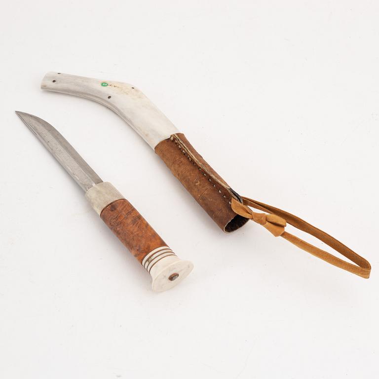 A rein deer horn knife by Anders Fankki, before 1965, signed.