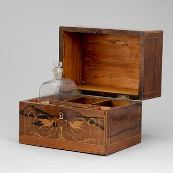 BRÄNNVINSSCHATULL, 1800-tal.