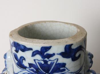 PILGRIMSKRUS, porslin, Kina, 1800-tal.